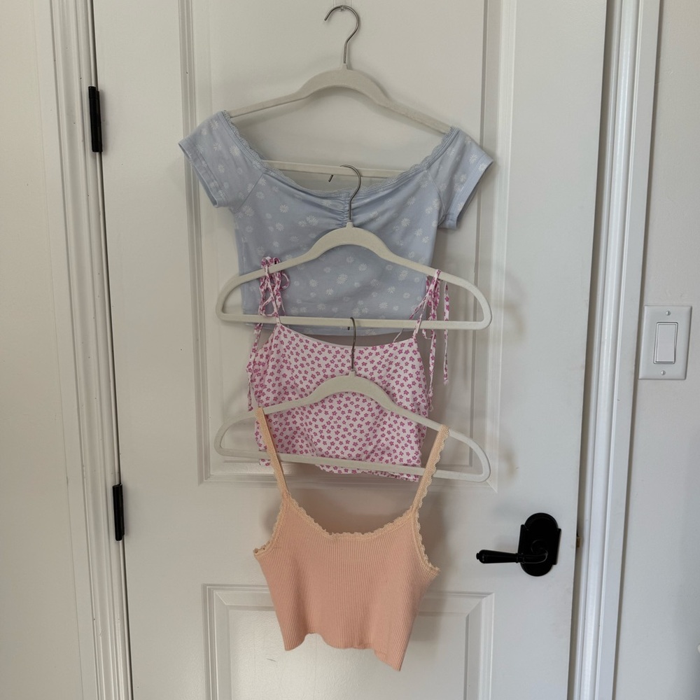 Pacsun Bundle of THREE cute tops. Perfect for summer! Size XS